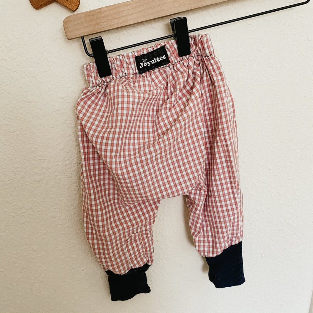 Joyaltee Red Checkered Pants Size 6-9 Months - Picture 3 of 5